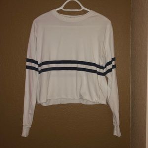 Brandy Melville cropped long sleeve
